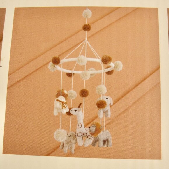 NEW Crane Baby Safari Ceiling Nursery Mobile Elephant Giraffe Lion Handmade - Picture 7 of 11